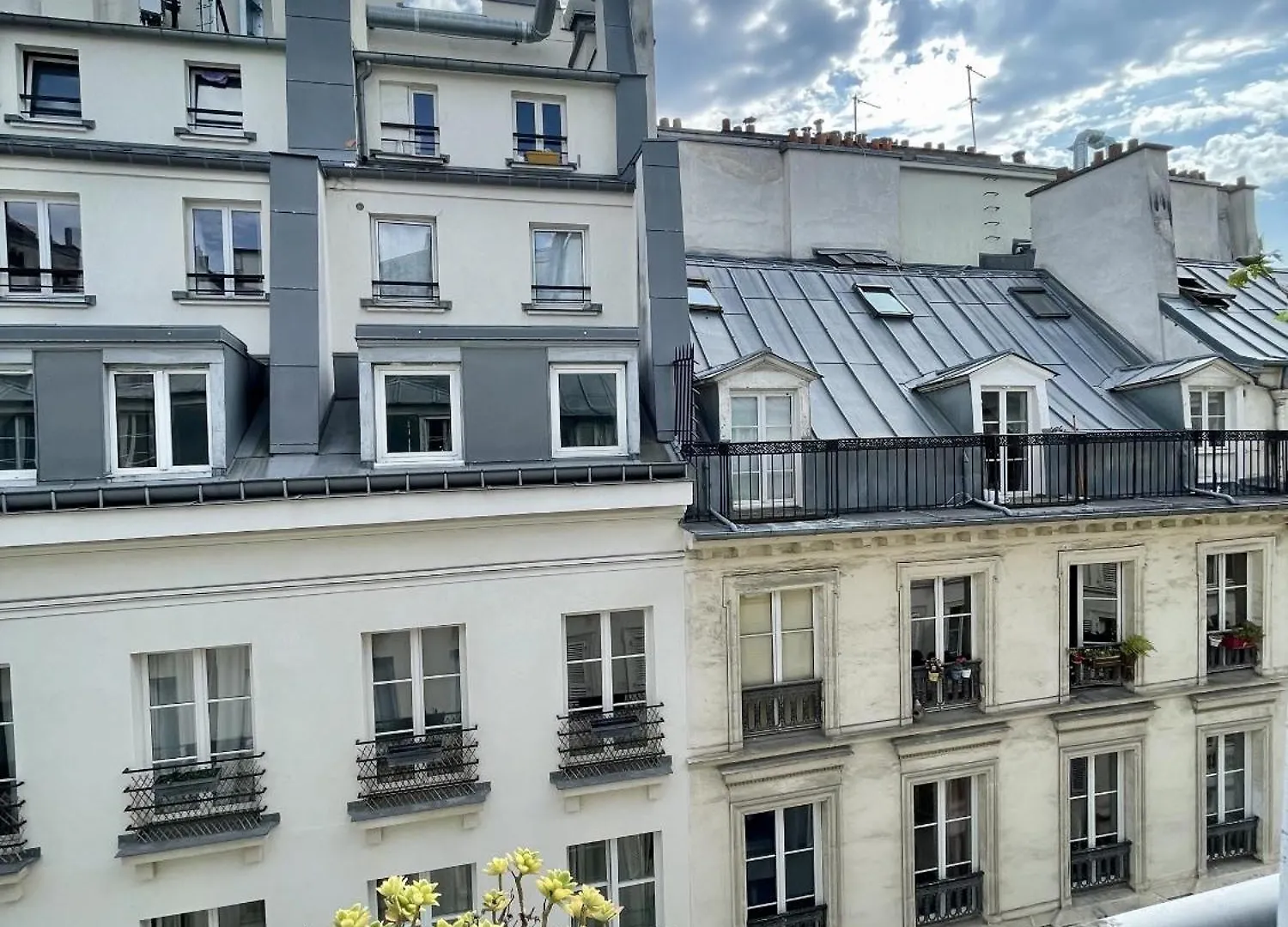 Parisian L Montorgueil Apartment *